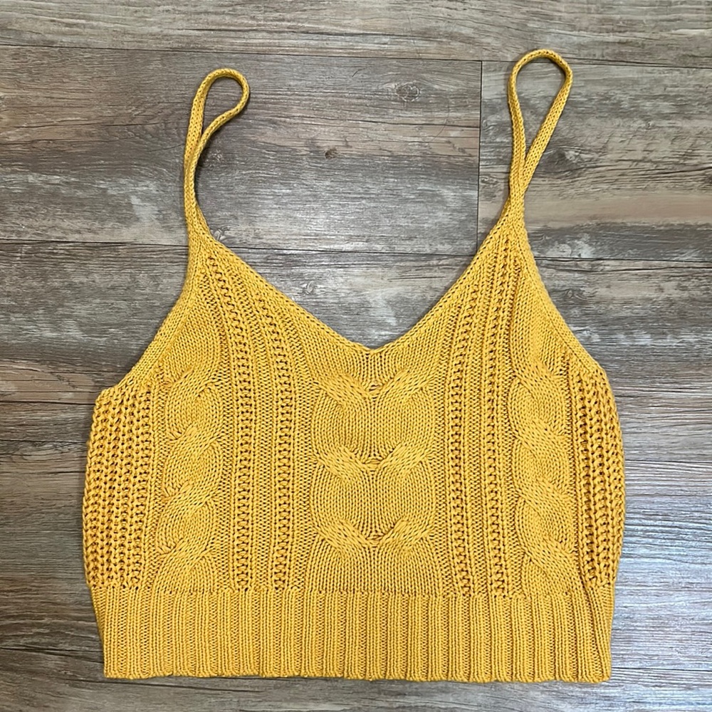 American eagle yellow crop knit NWT